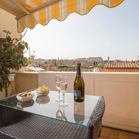 بيت ضيافة Colosseo In 3*