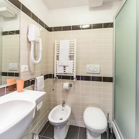 Colosseo In 3* روما