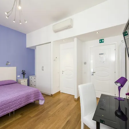 Colosseo In بيت ضيافة