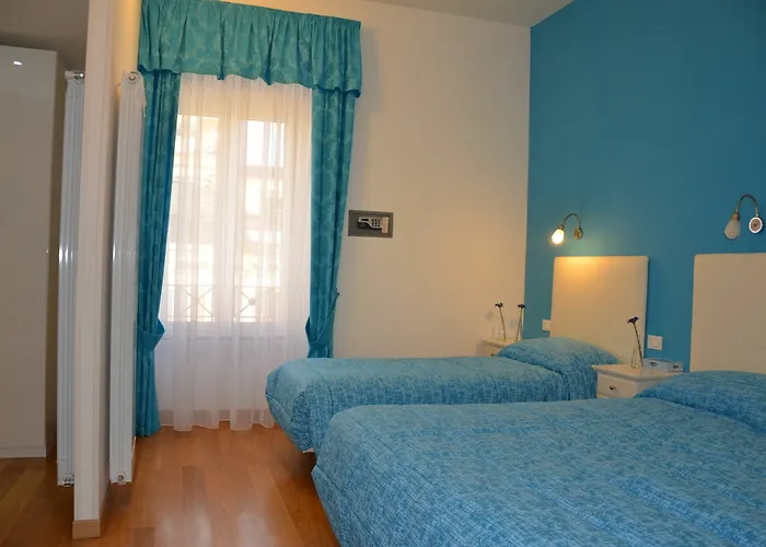 Colosseo In Πανσιόν Ρώμη